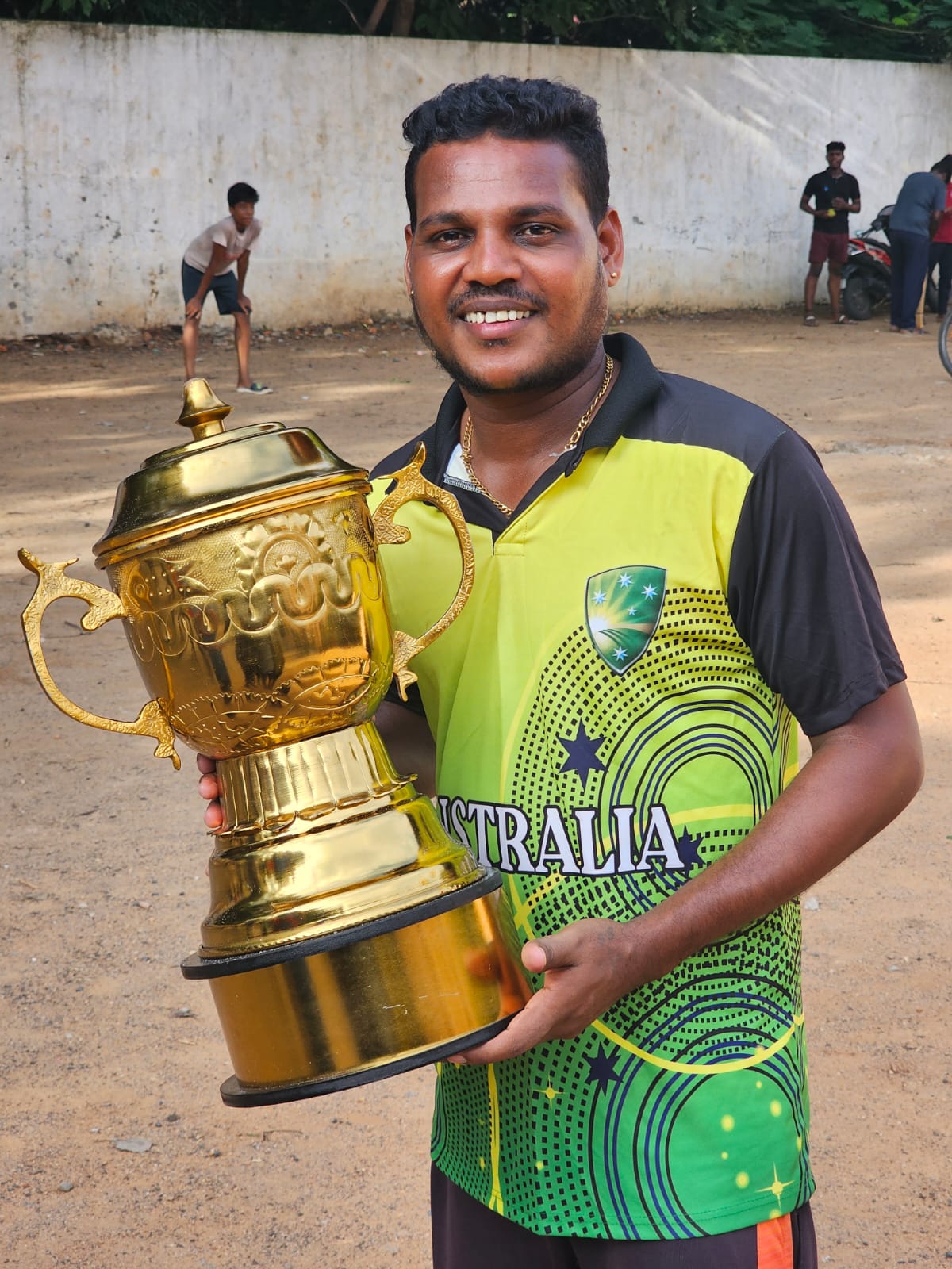 SARAVANA AADU
